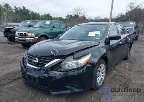 2016 Nissan Altima 2.5/2.5 S/2.5 Sl/2.5 Sr/2.5 Sv z USA, uszkodzony, nr VIN 1N4AL3AP2GC199107